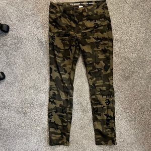 Joe Boxer Camo jeans size 9